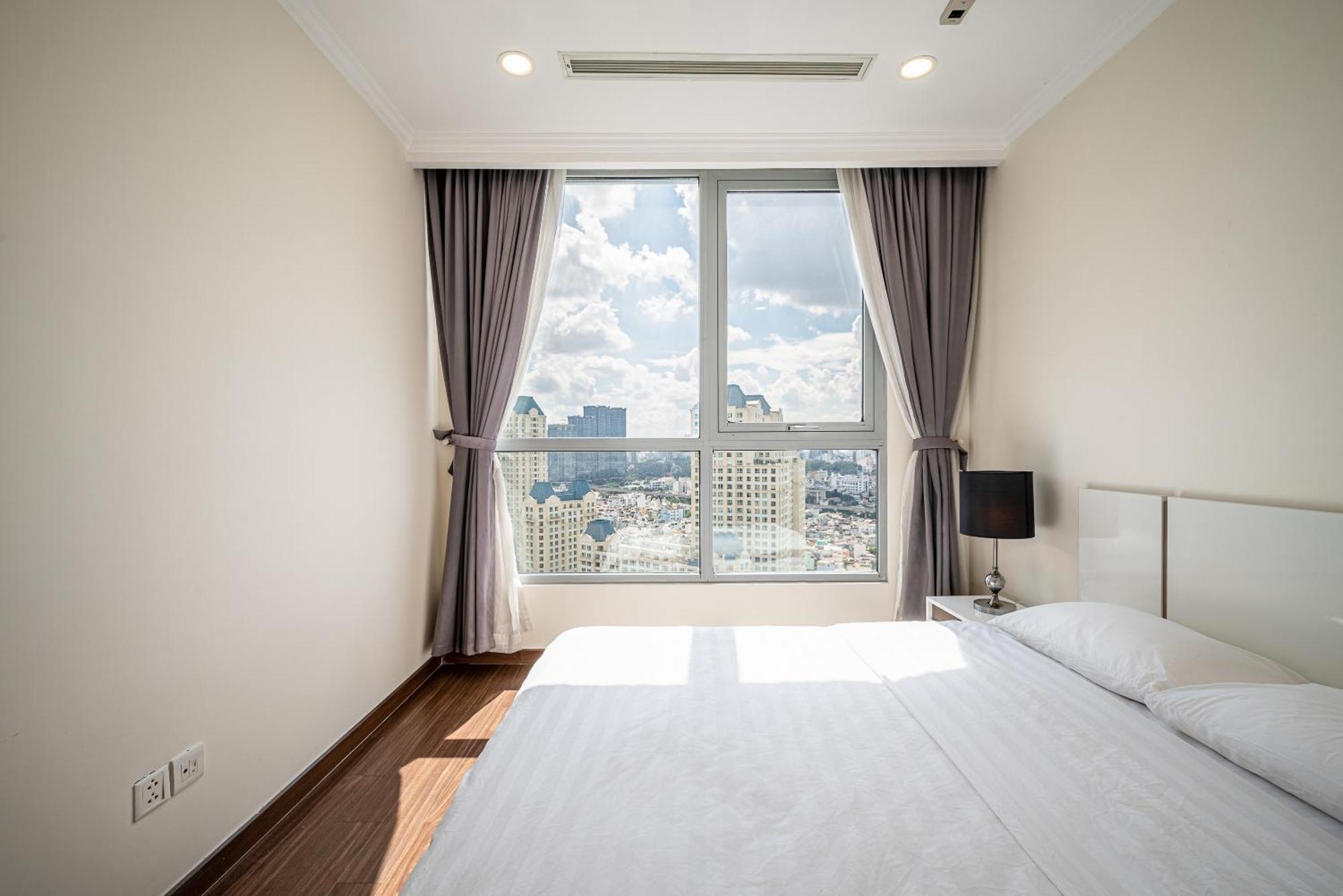 Landmark Plus Residences Luxury Suite Хошимин Екстериор снимка